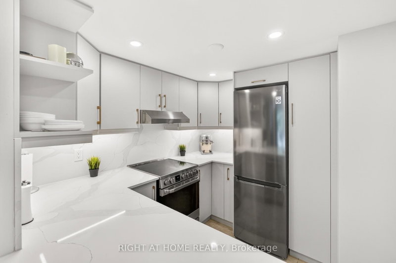 2151 - 105 George Appleton Way