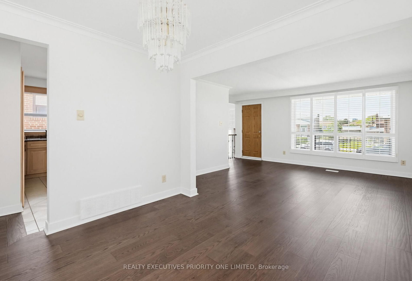 55 Picaro Drive • Toronto, ON photo 12