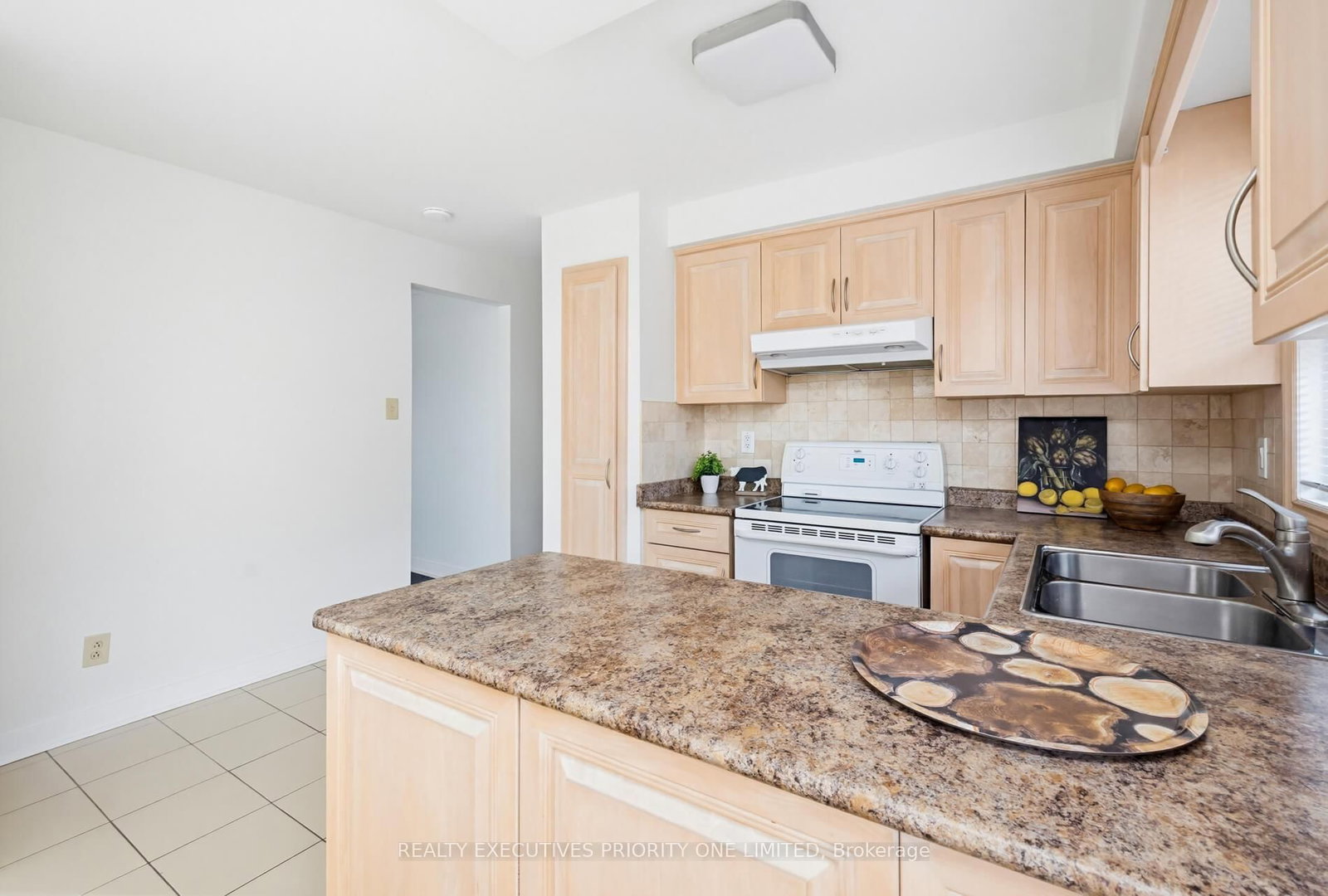 55 Picaro Drive • Toronto, ON photo 15
