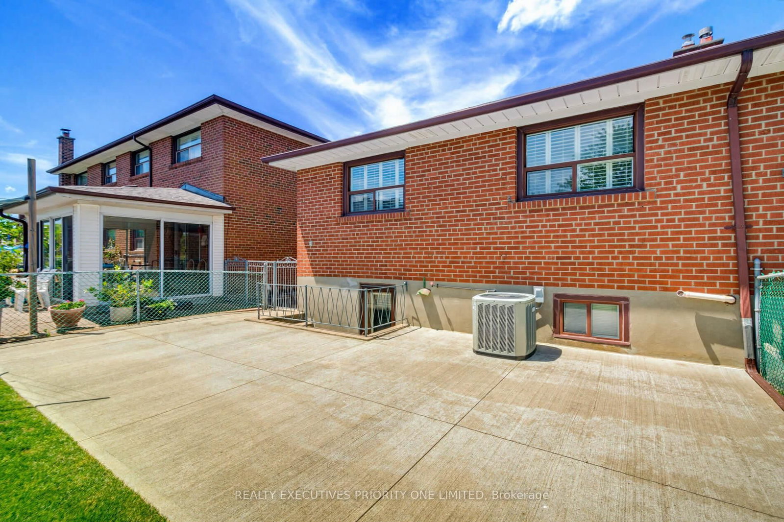 55 Picaro Drive • Toronto, ON photo 36