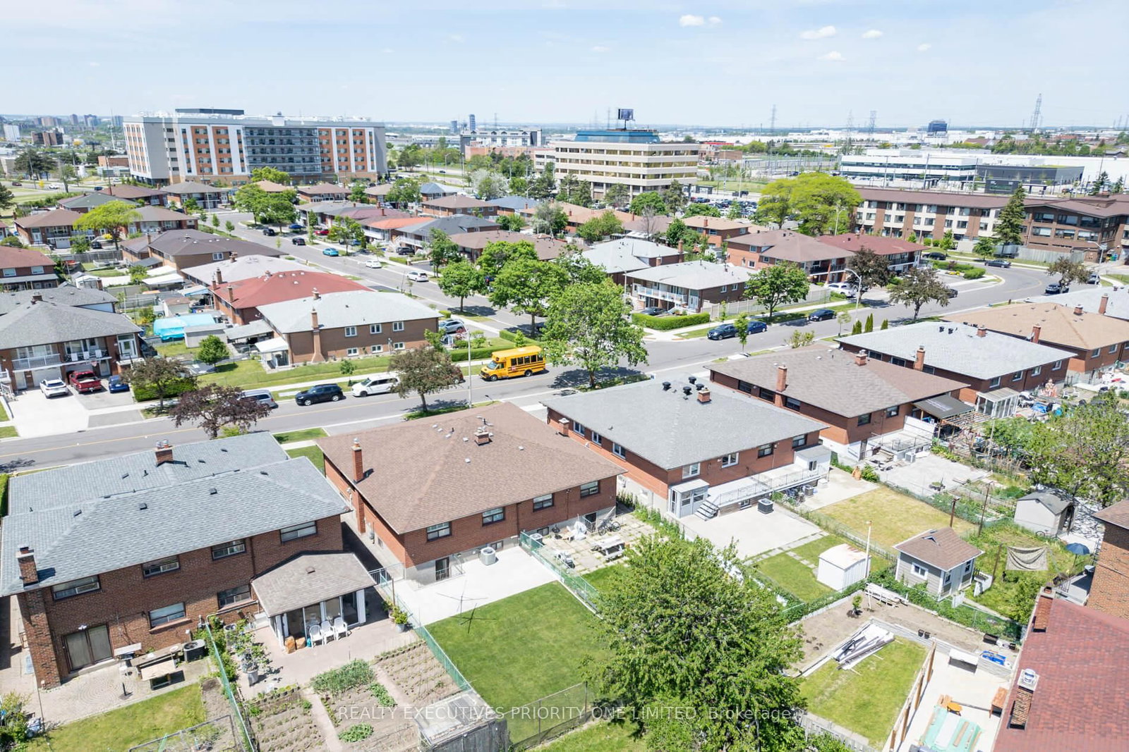 55 Picaro Drive • Toronto, ON photo 42