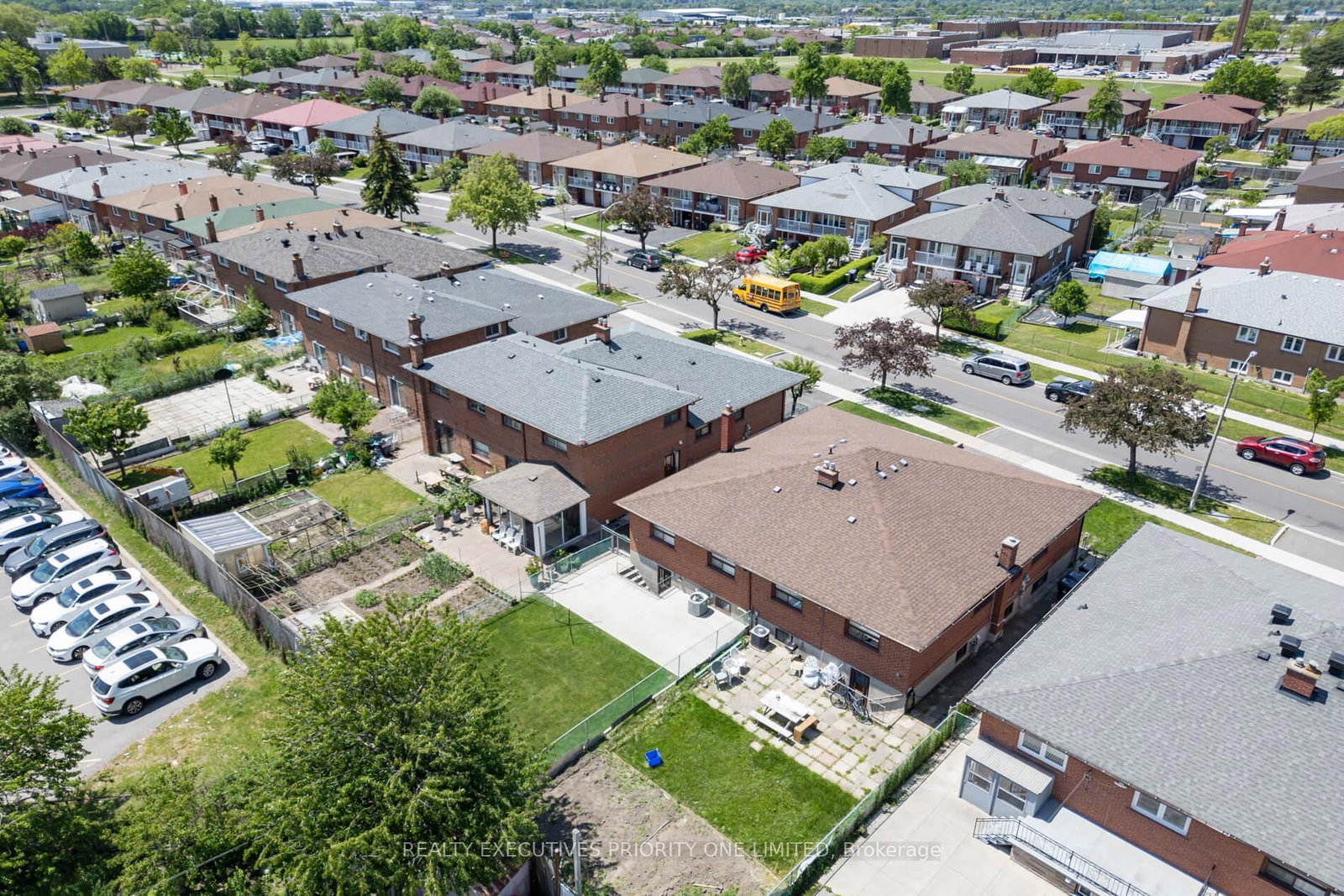 55 Picaro Drive • Toronto, ON photo 43