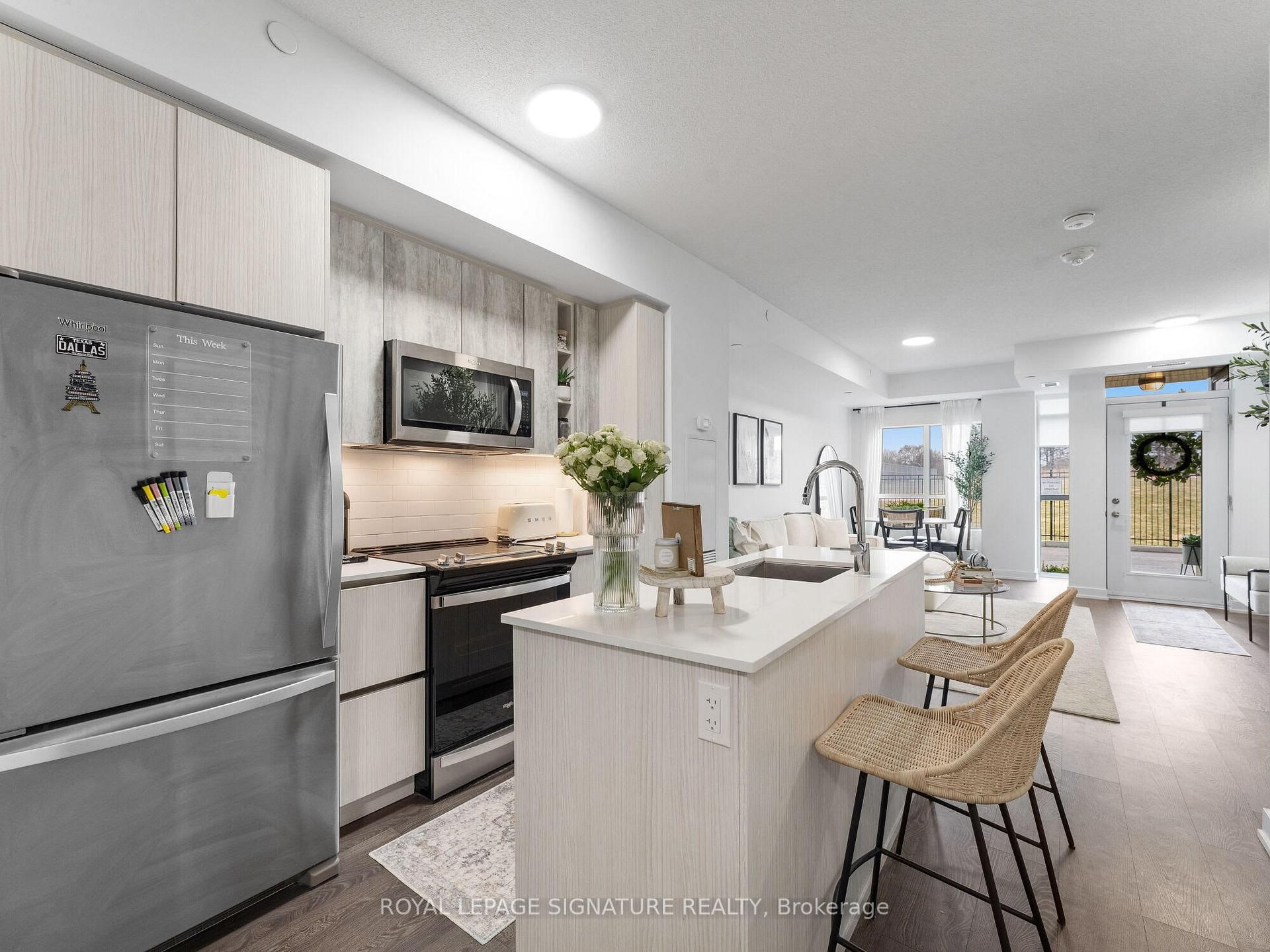 251 Manitoba Street S, Unit 132