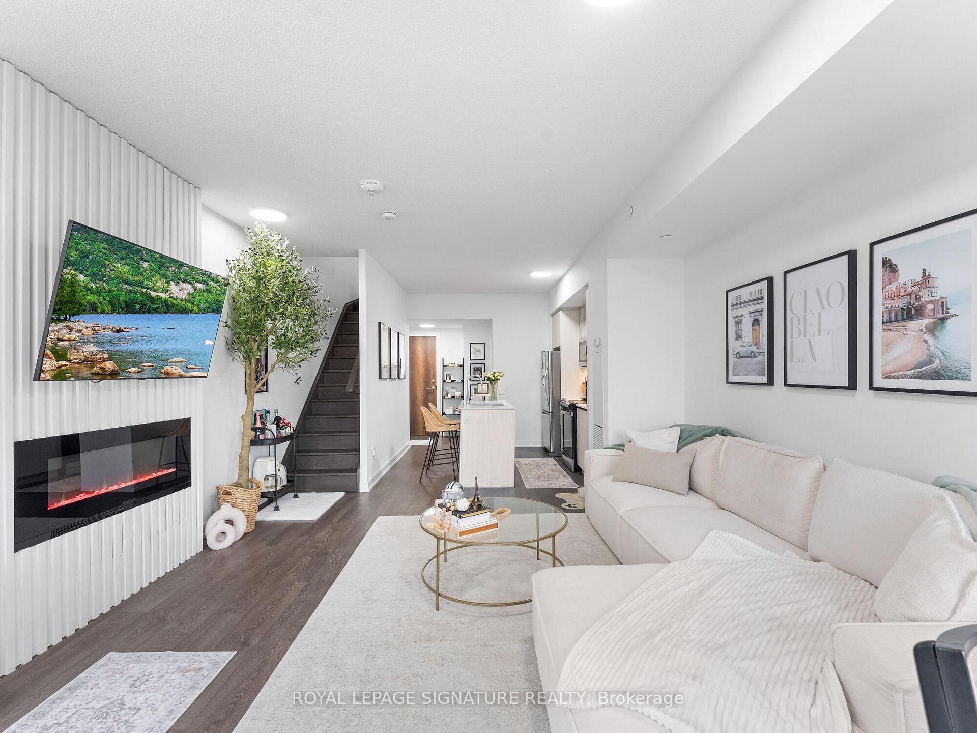 251 Manitoba Street S, Unit 132