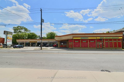 Commercial/Retail for lease at 1370 Weston Road, Toronto, Ontario, M6M 4R8 - Mount Dennis - MLS: W13247494