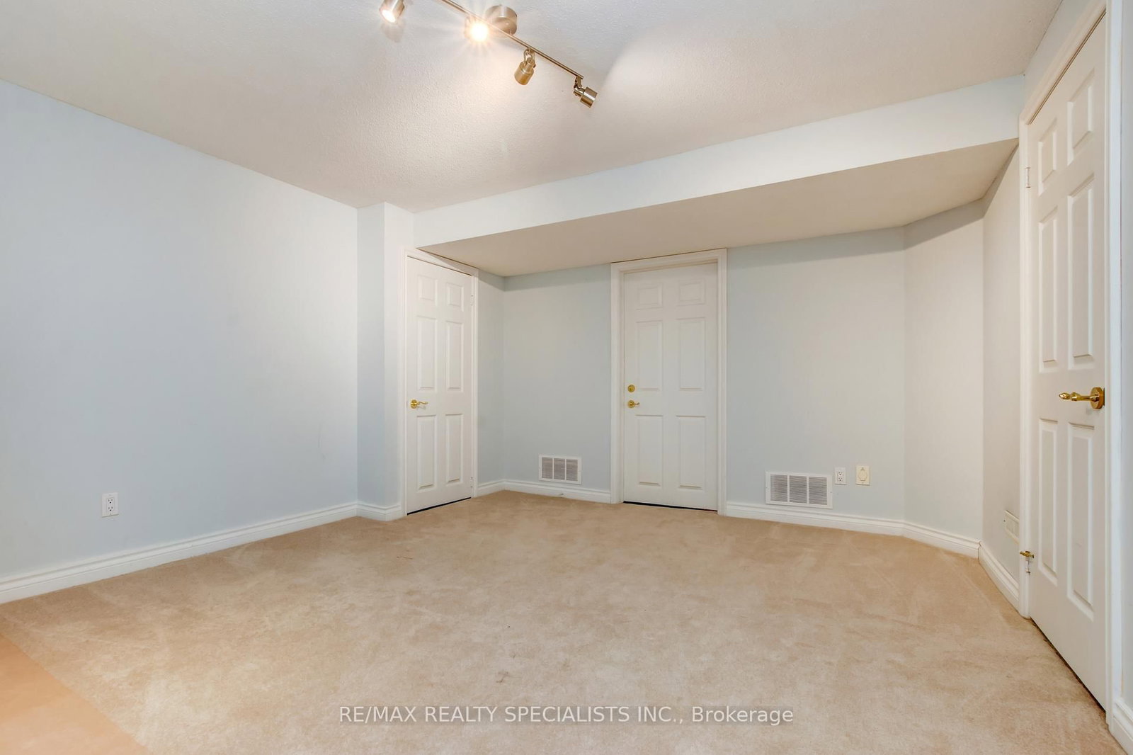 5480 Glen Erin Drive • #66 • Mississauga, ON photo 32