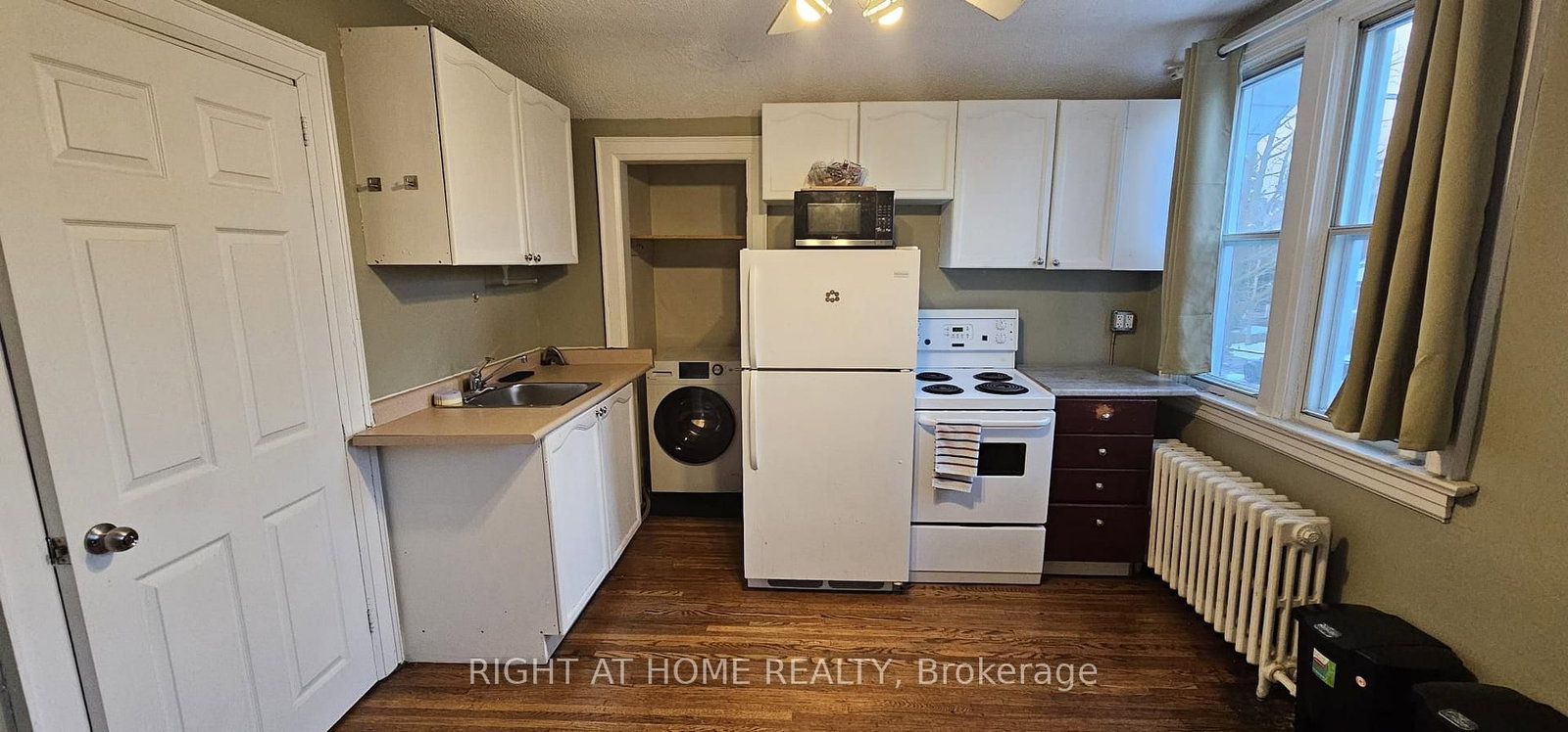 72 eleventh Street, Toronto, ON, photo 2
