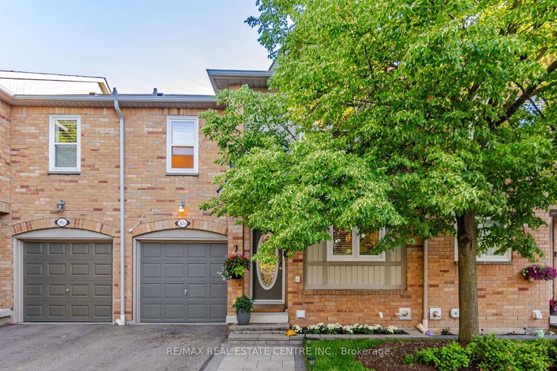 5865 Dalebrook Cres #10B, Mississauga, Ontario