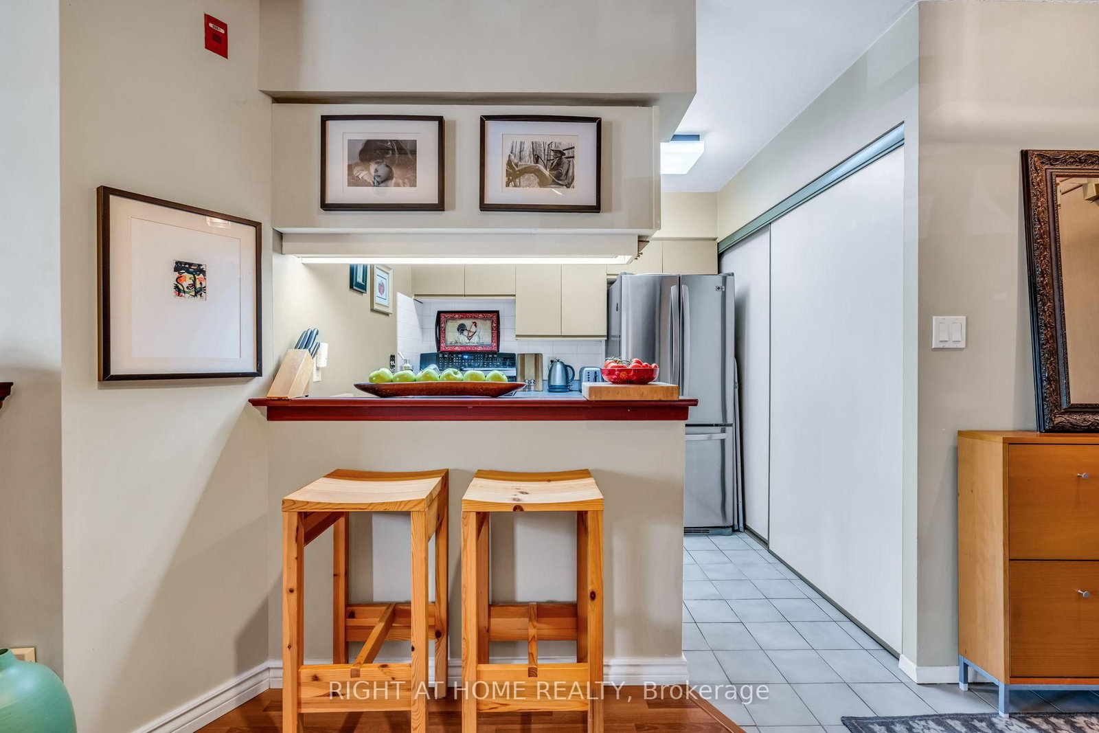 20 Southport Street • #208 • Toronto, ON photo 11