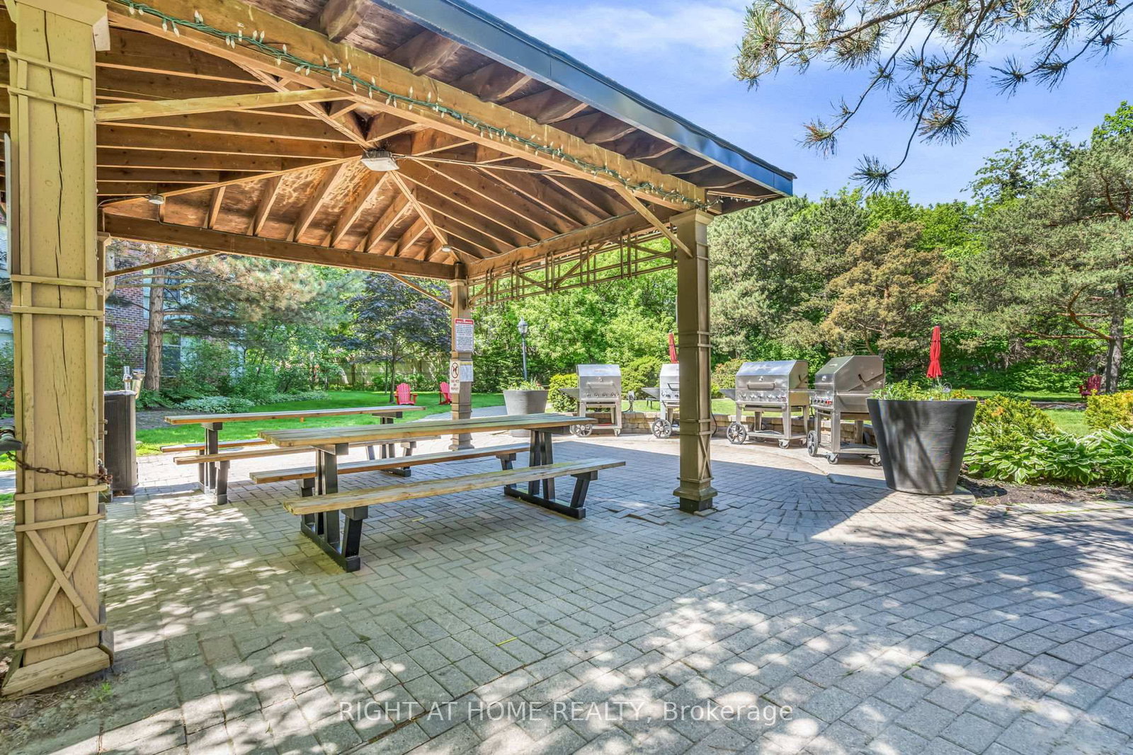 20 Southport Street • #208 • Toronto, ON photo 31