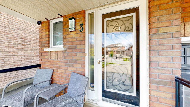 3 Manorwood Court
