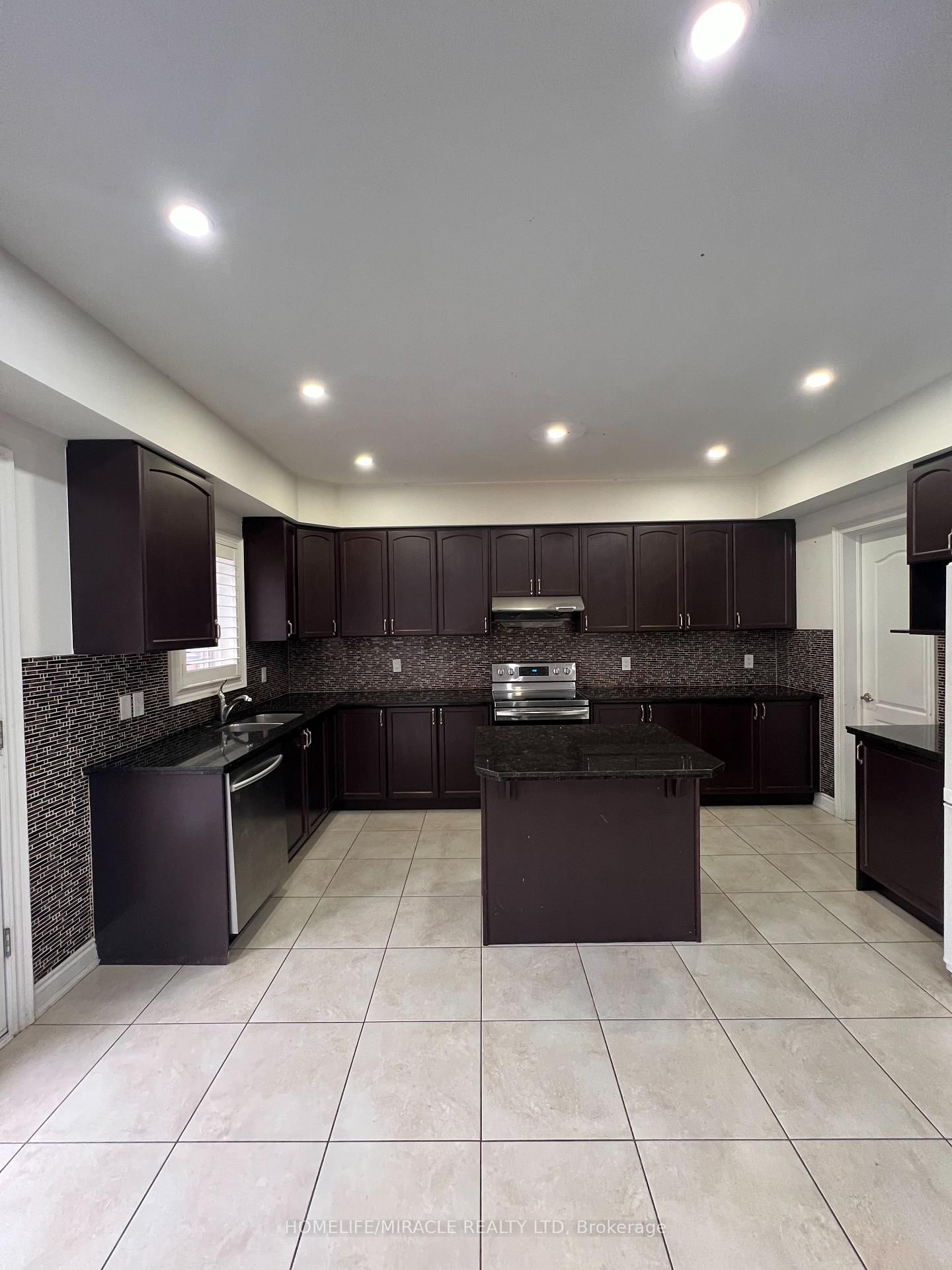 8 Arda Crescent • Brampton, ON photo 15