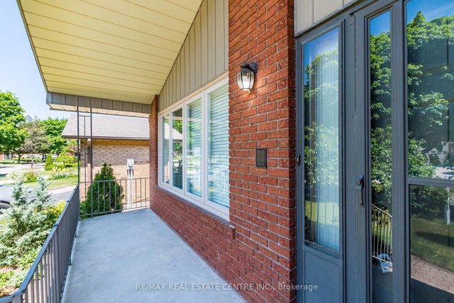 202 Whitchurch Mews