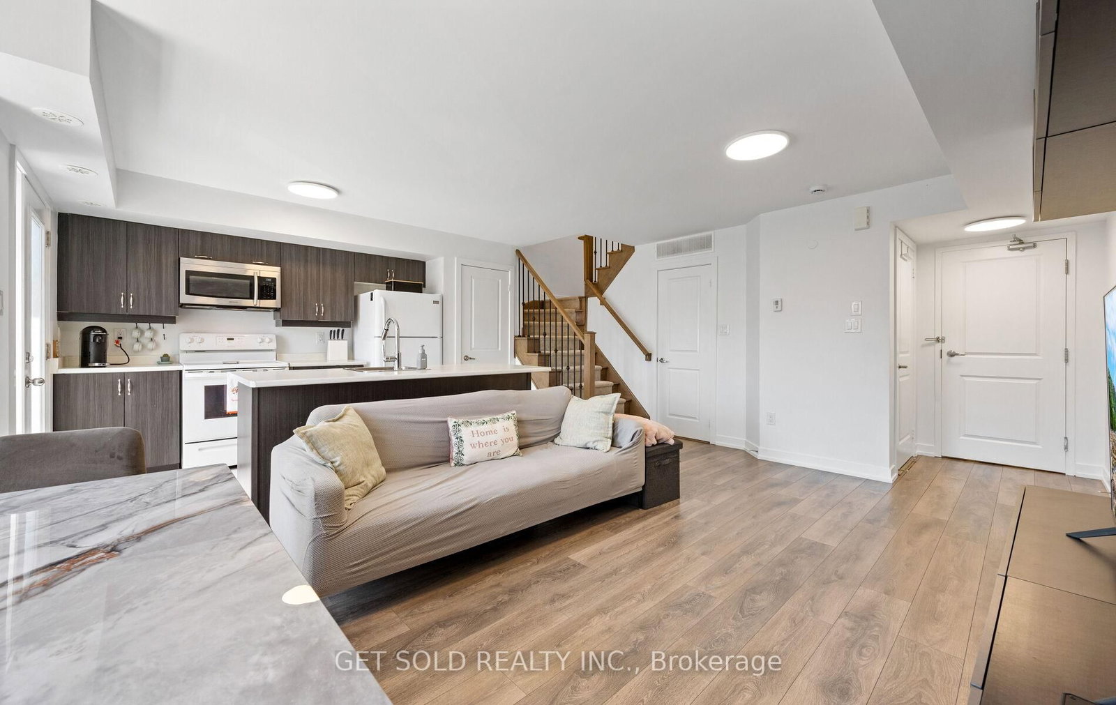 80 Parrotta Drive • #132 • Toronto, ON photo 13