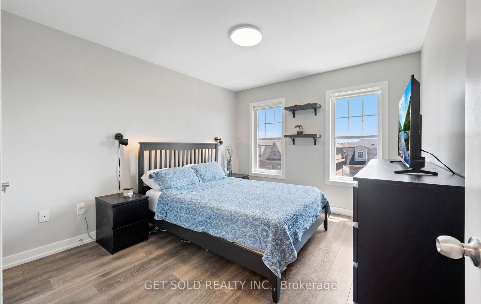 80 Parrotta Drive • #132 • Toronto, ON photo 32