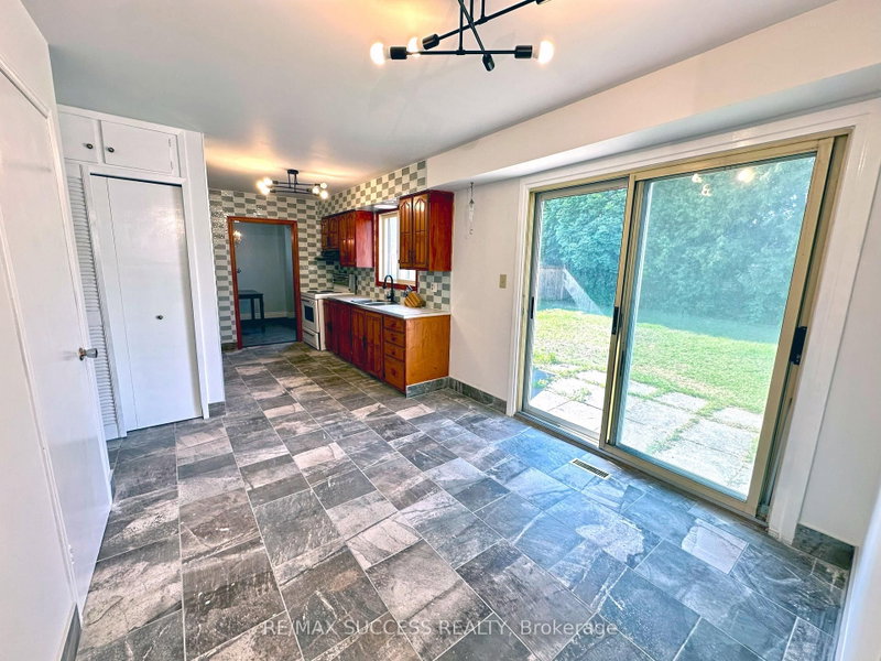 571 Minette Circle