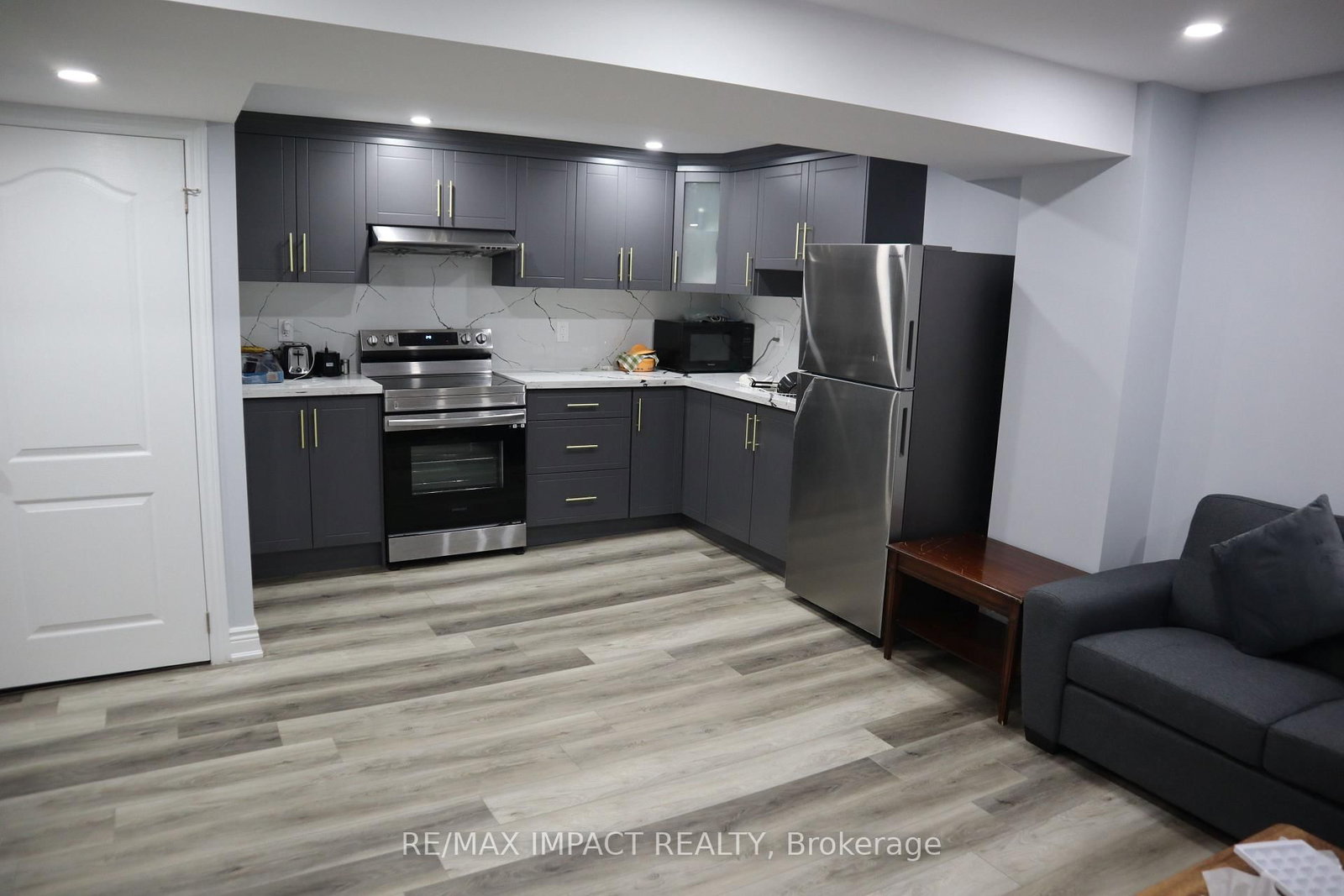 49 Hood Crescent • Brampton, ON photo 17