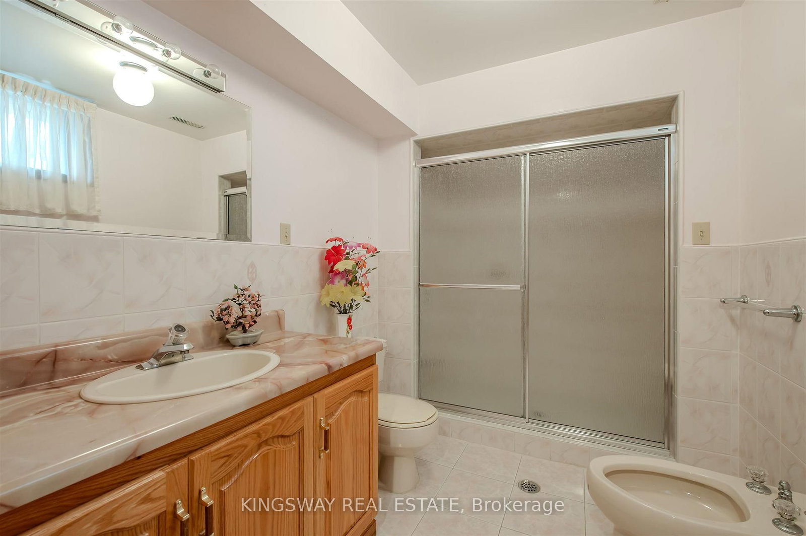 27 Mulholland Avenue • Toronto, ON photo 25