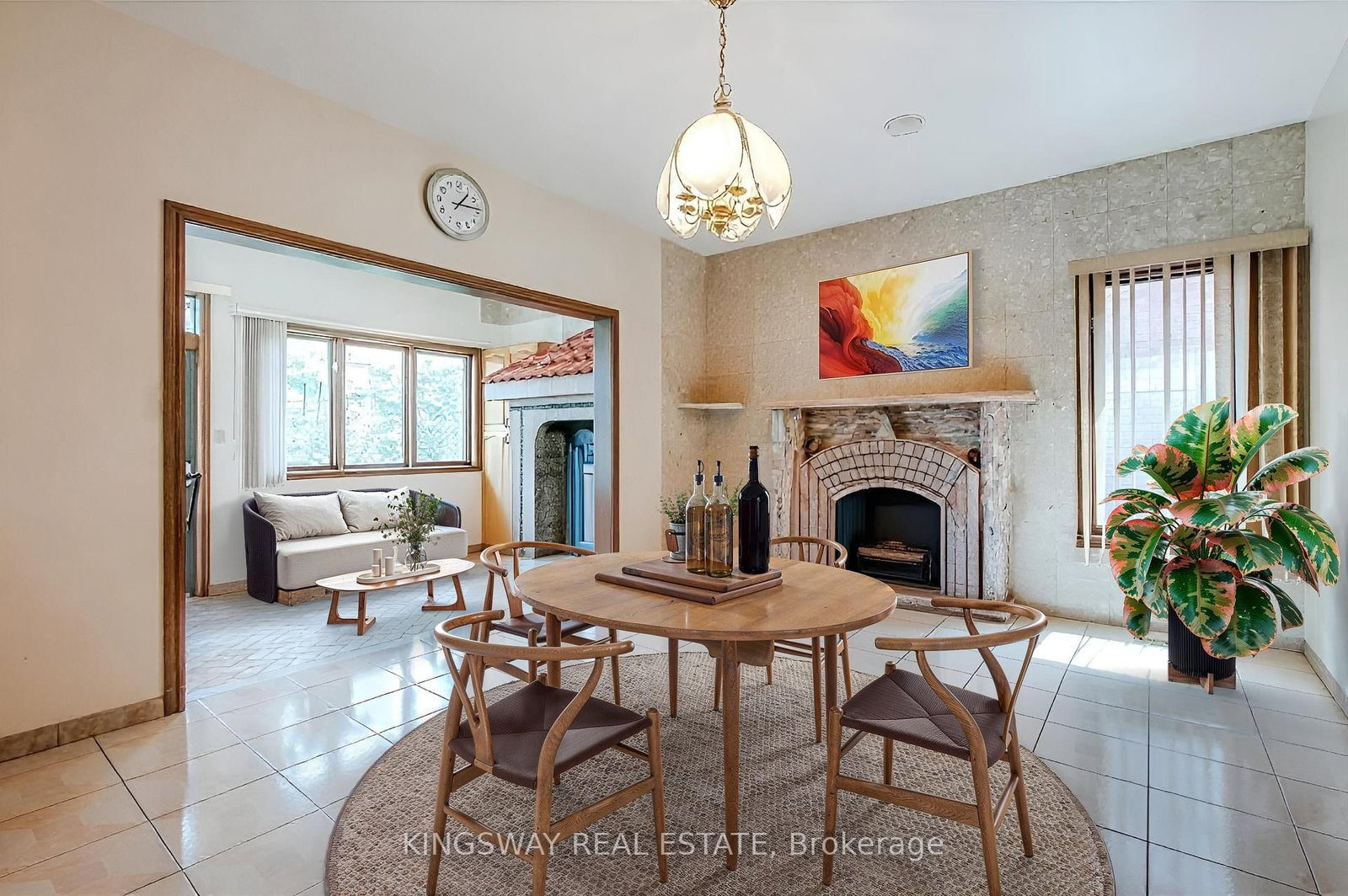 27 Mulholland Avenue • Toronto, ON photo 7