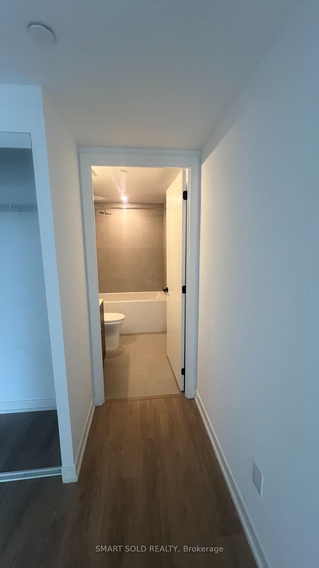 5251 Dundas Street W, Unit 906 - Photo 6