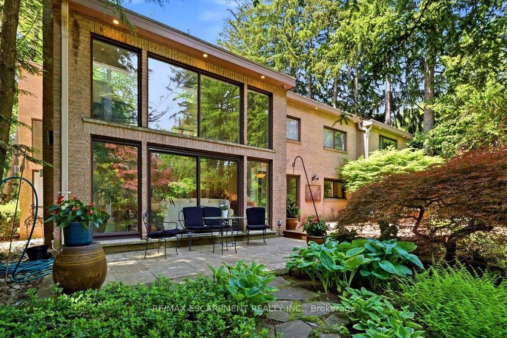 277 Shoreacres Road • Burlington, ON photo 39