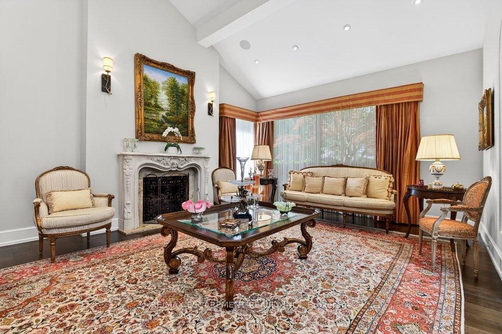 277 Shoreacres Road • Burlington, ON photo 5