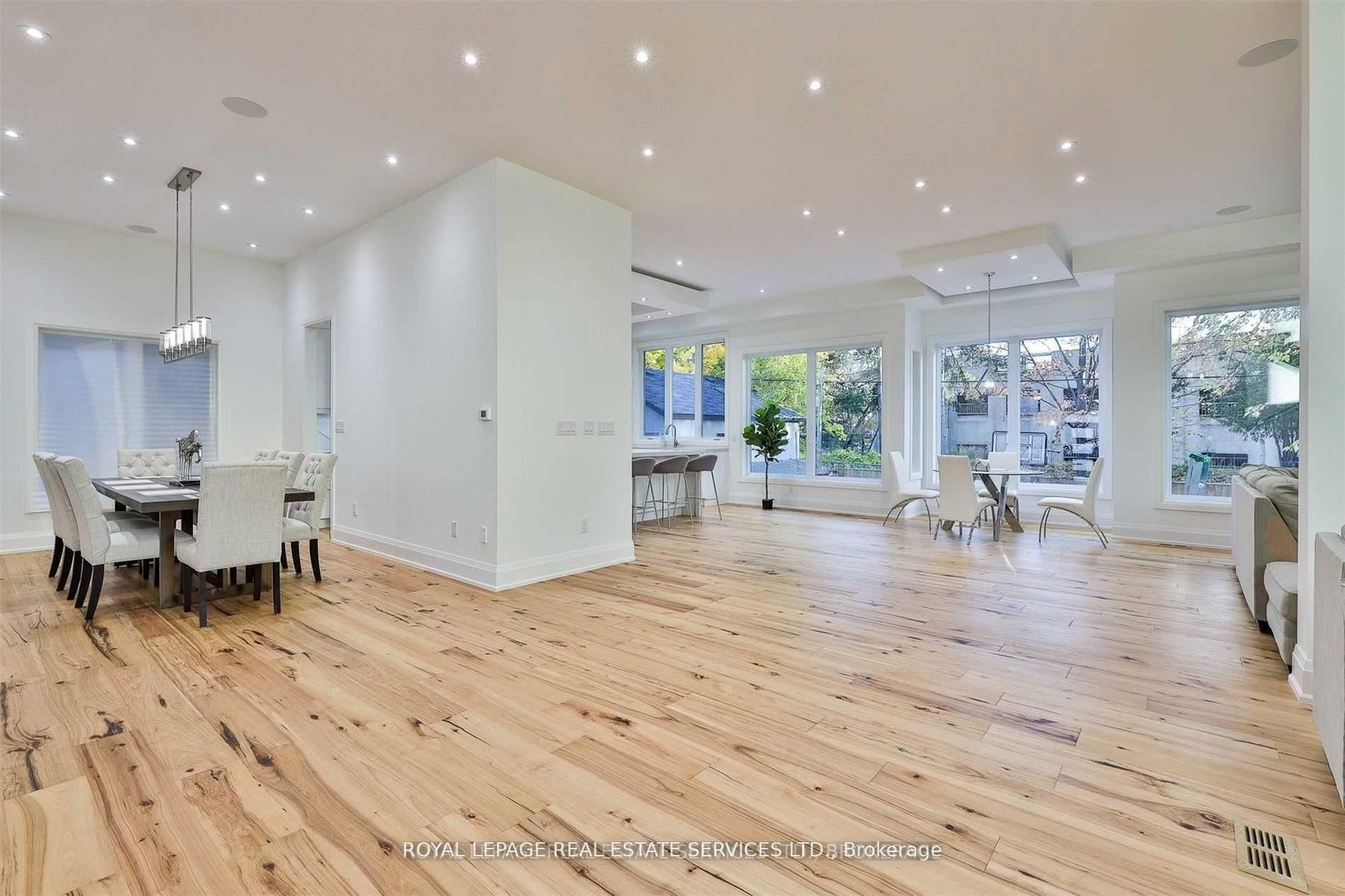 61 Dane Avenue • Toronto, ON photo 9