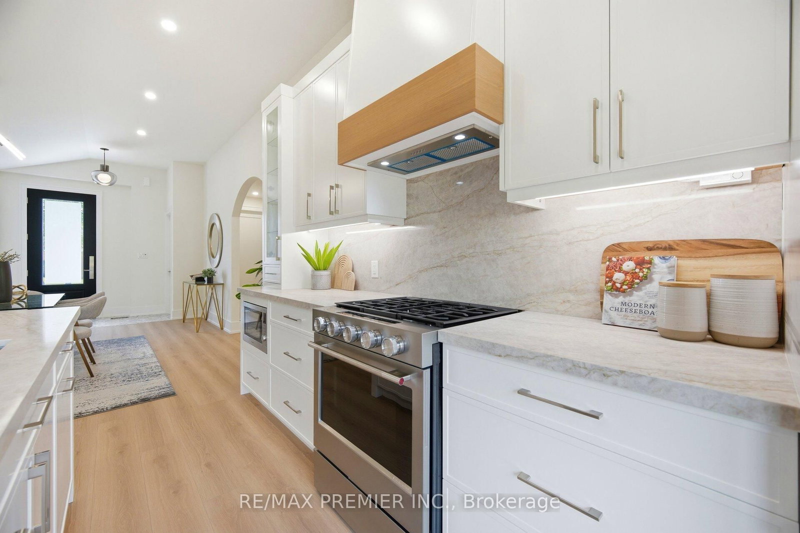 62 Flamborough Drive • Toronto, ON photo 14