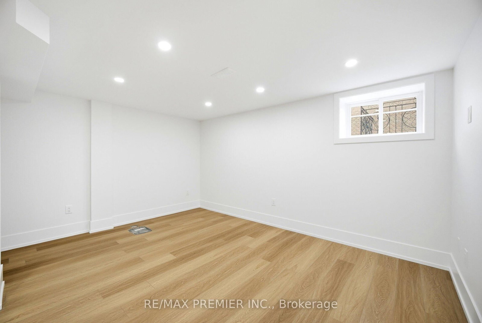 62 Flamborough Drive • Toronto, ON photo 38