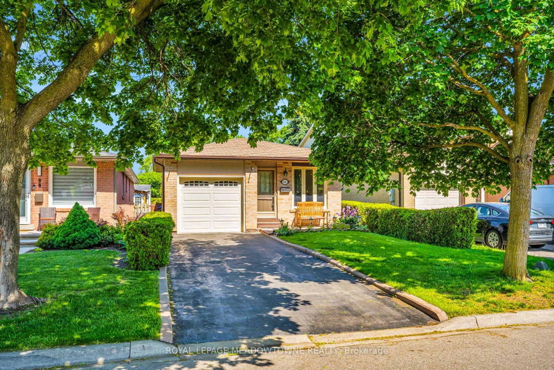 home for sale on 100 Martindale Crescent