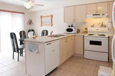 13 Tanglemere Cres, Brampton, L7A1R7 | Image 2