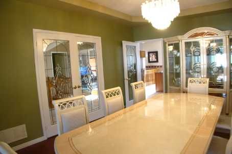 286 Fernforest Dr, Brampton, L6R1B6 | Image 3