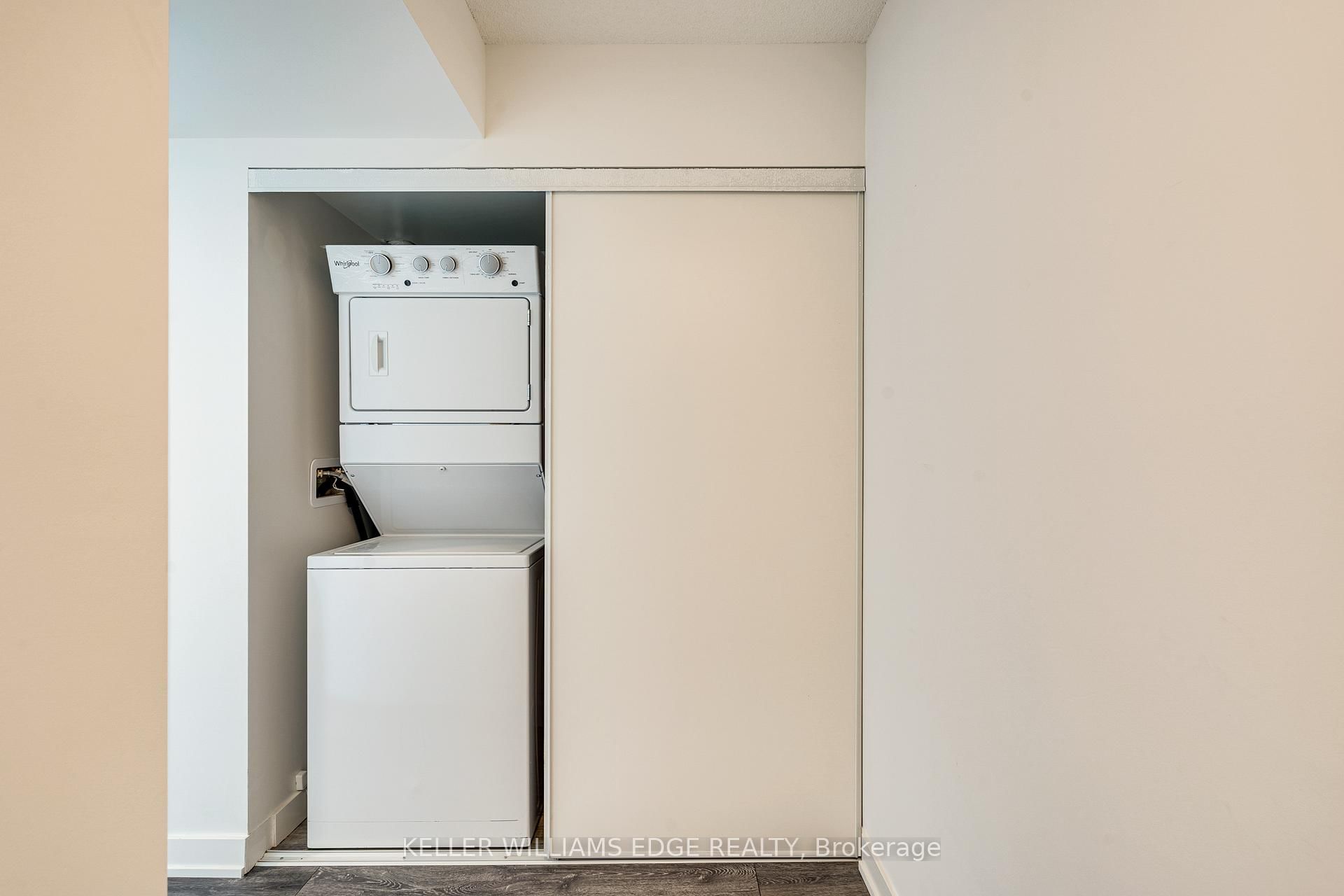 1119 Cooke Boulevard, Unit B323