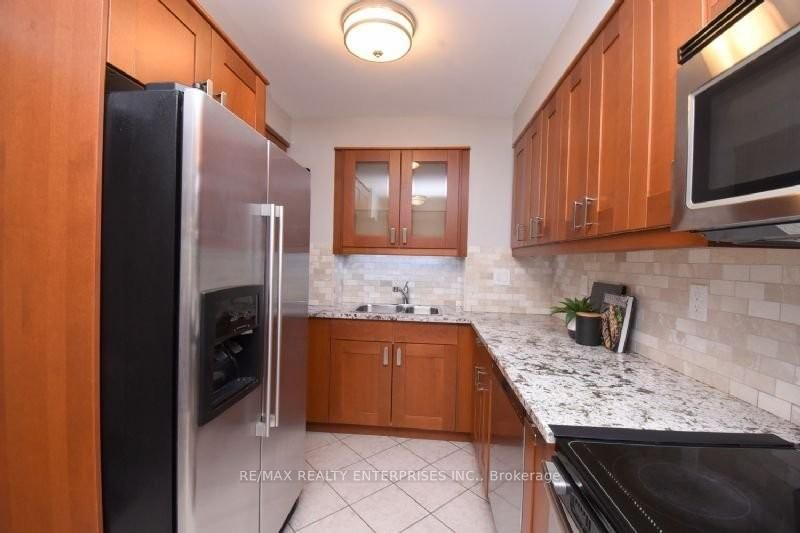 965 Inverhouse Drive • ##709 • Mississauga, ON photo 6
