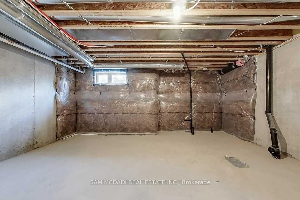 22 Applewood Lane • #33 • Toronto, ON photo 30