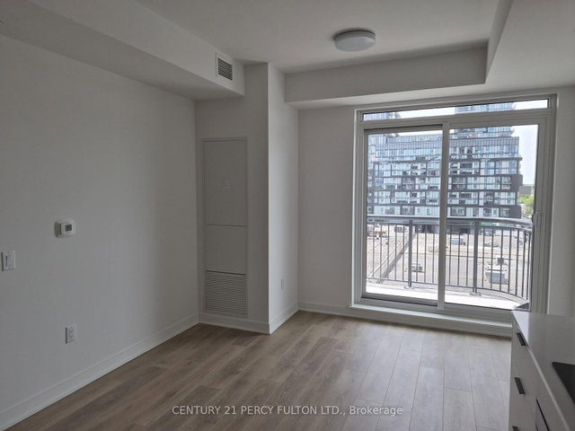 412 - 1185 Dupont Street