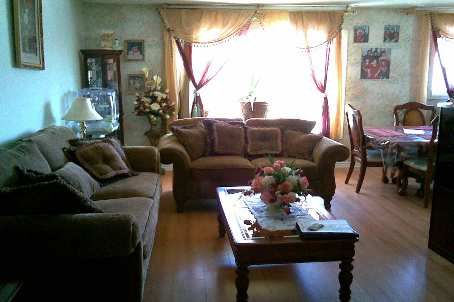 137 Beech St, Brampton, L6V2Z2 | Image 2