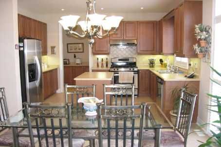 30 Grouse Lane, Brampton, L6Y5L1 | Image 3