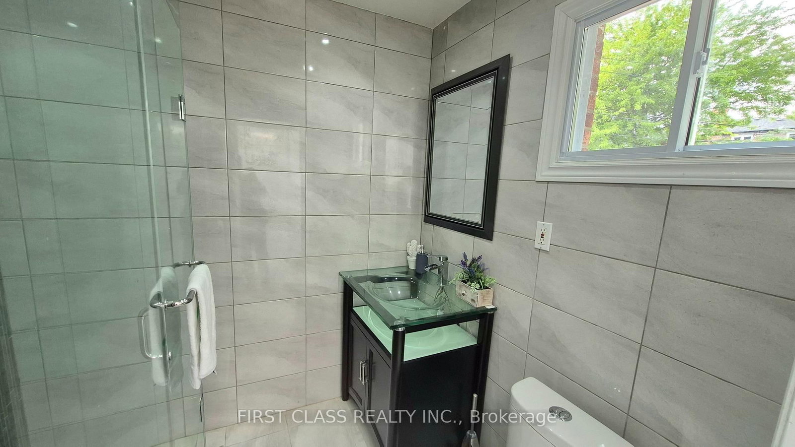 356 Wallace Avenue • Toronto, ON photo 19