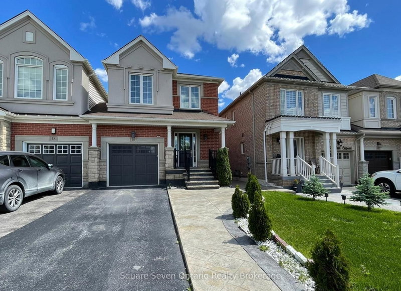 home for lease on ( lower level )-16 Napoleon Crescent