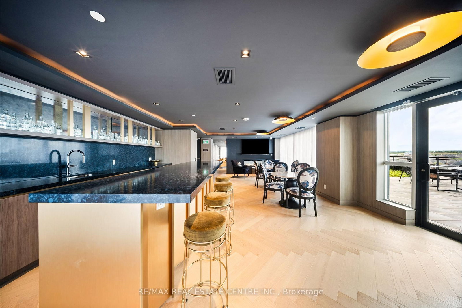 405 Dundas Street W • #316 • Oakville, ON photo 19