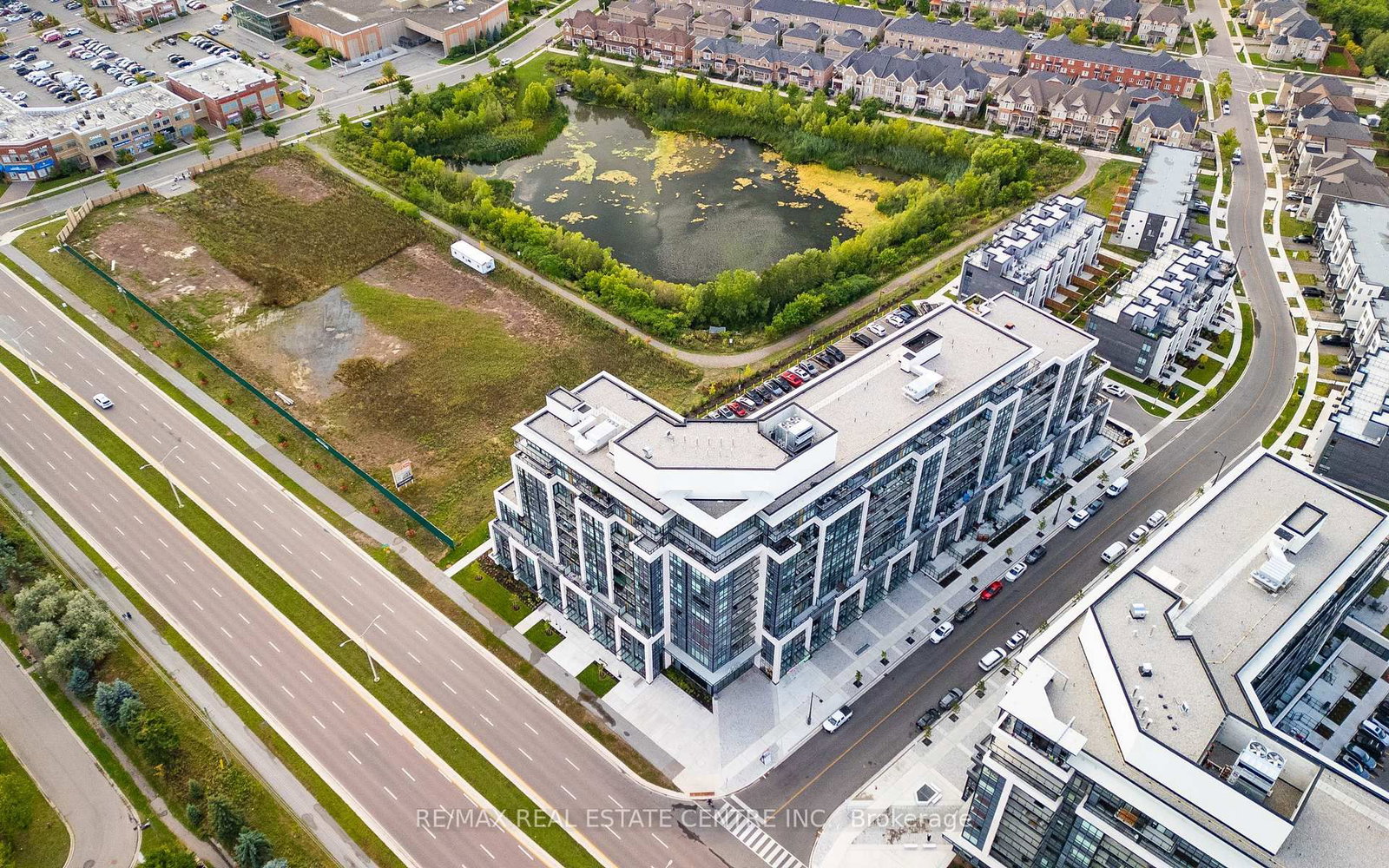 405 Dundas Street W • #316 • Oakville, ON photo 43