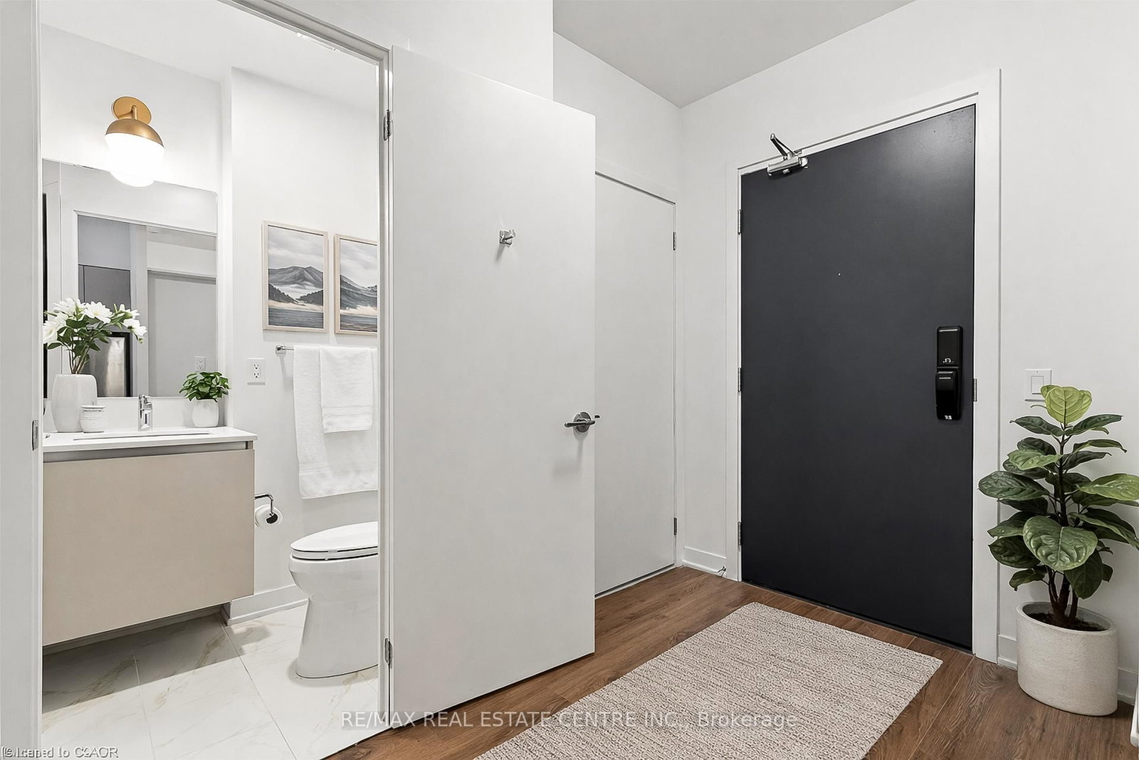 405 Dundas Street W • #316 • Oakville, ON photo 7
