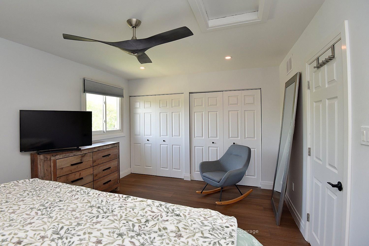 2499 Whittaker Drive • Burlington, ON photo 22