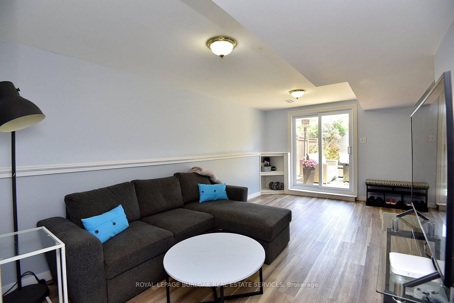 2499 Whittaker Drive • Burlington, ON photo 33