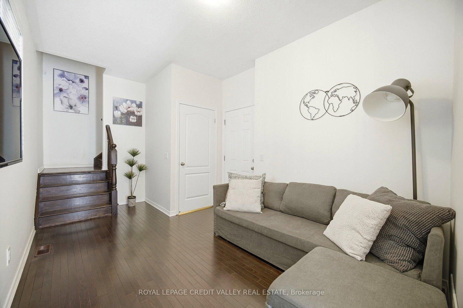 12 Frank Lane • Caledon, ON photo 6