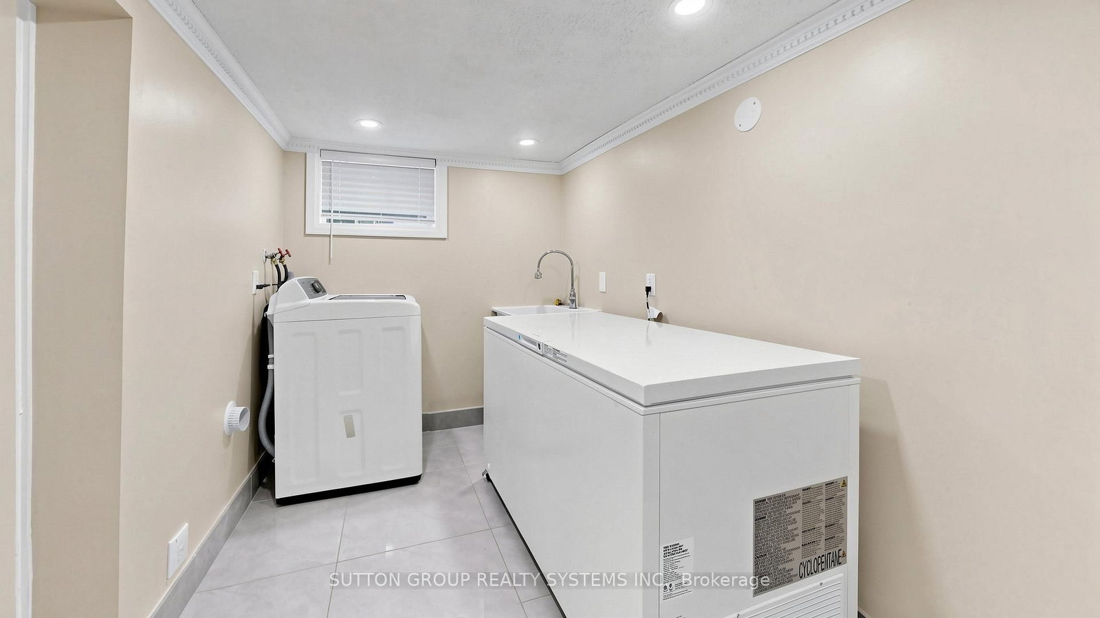 91 Kirknewton Road • Toronto, ON photo 37