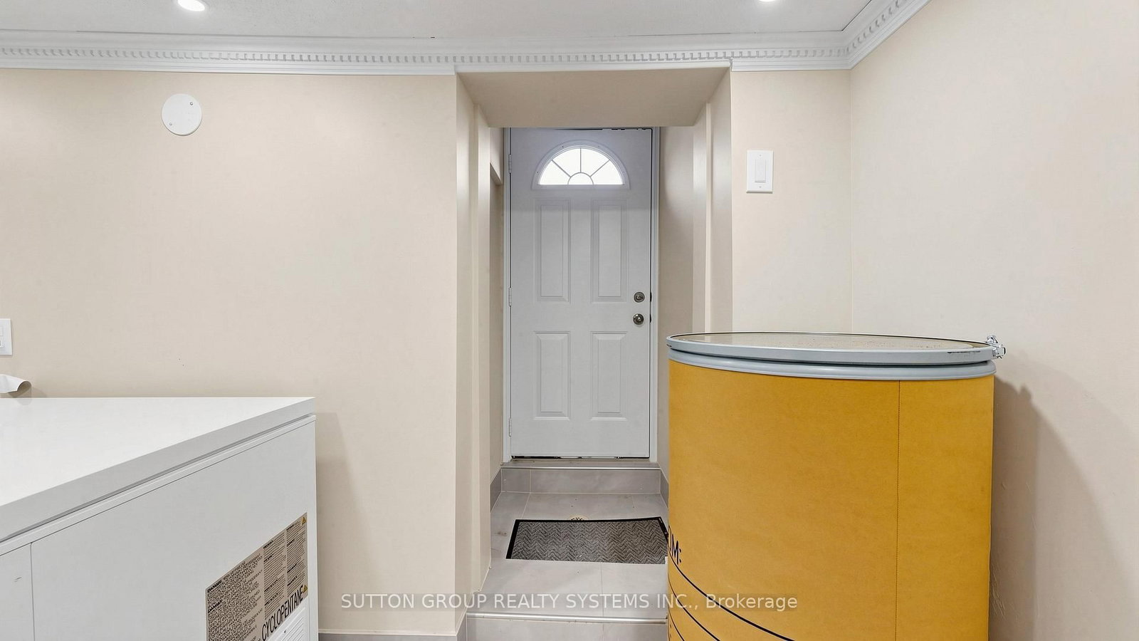 91 Kirknewton Road • Toronto, ON photo 39