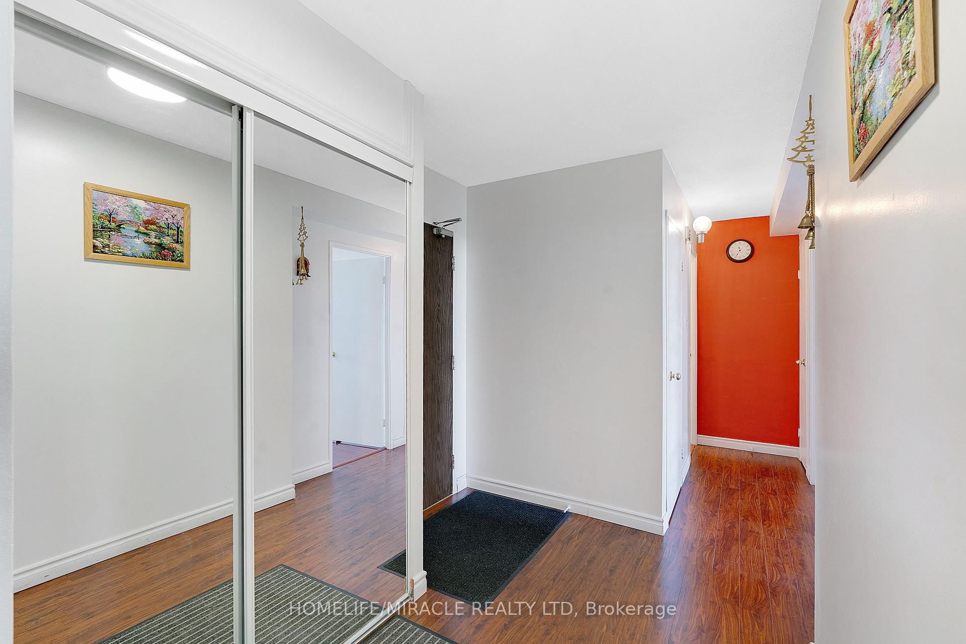 15 Kensington Road, Unit 907