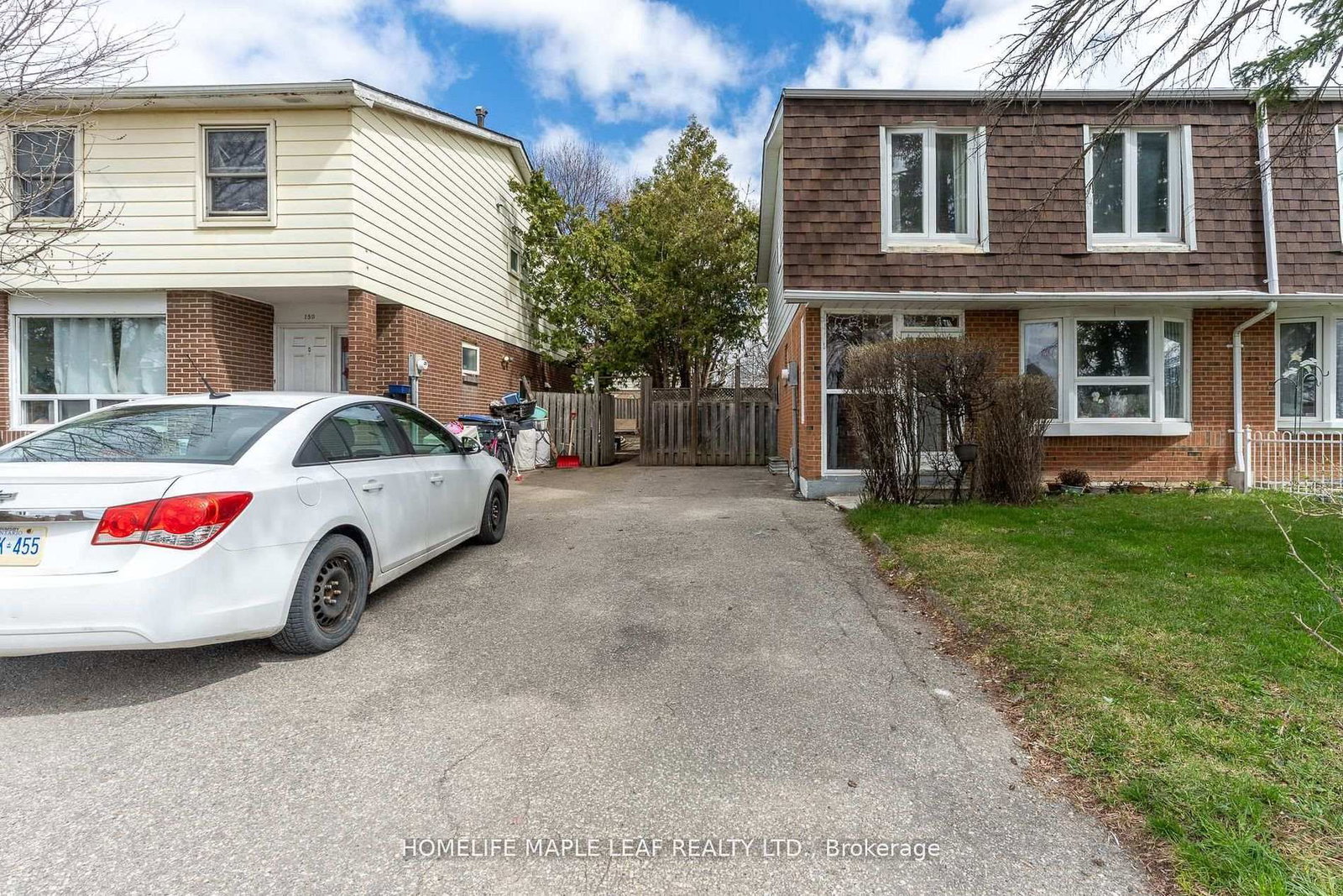 148 N Hansen Road • Brampton, ON photo 3